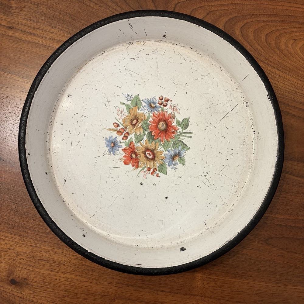 Vintage Metal Round Tray Floral Decor - Picture 3 of 7